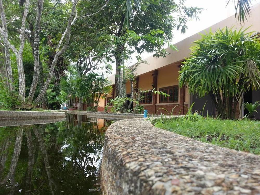 Boom Boom Beach Resort Laem Sing Chanthaburi Exterior photo