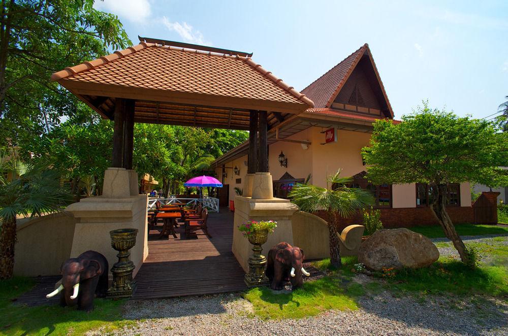 Boom Boom Beach Resort Laem Sing Chanthaburi Exterior photo