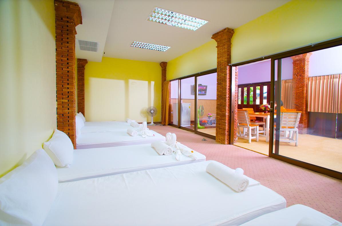 Boom Boom Beach Resort Laem Sing Chanthaburi Exterior photo